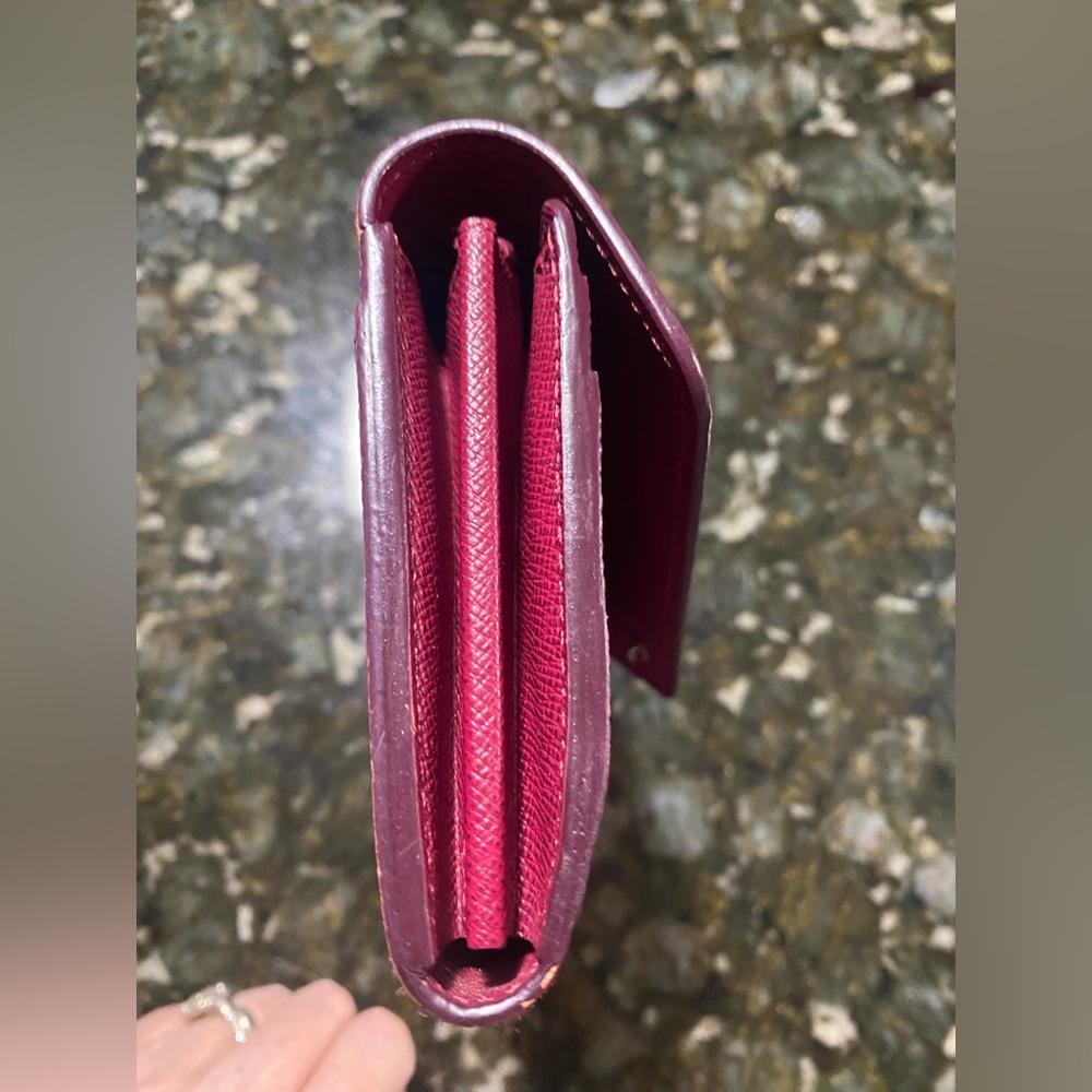 Louis Vuitton Sarah epi leather wallet - Picture 9 of 13